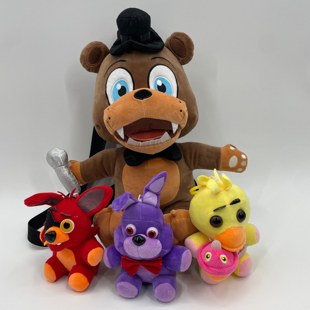 Five Nights at Freddys Freddy Fazbear Backpack Plush‎ with Mini Figures